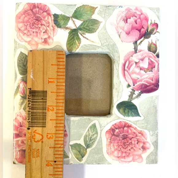 Vintage Floral Picture Frame 5 1/2” x 6” - Picture 6 of 11